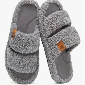 Cozy Grey Faux-Sherpa Slide Slippers - Women's